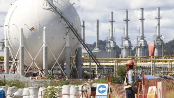 recursos prospectivos de gas natural en Perú en Camisea, Candamo y Tumbes.